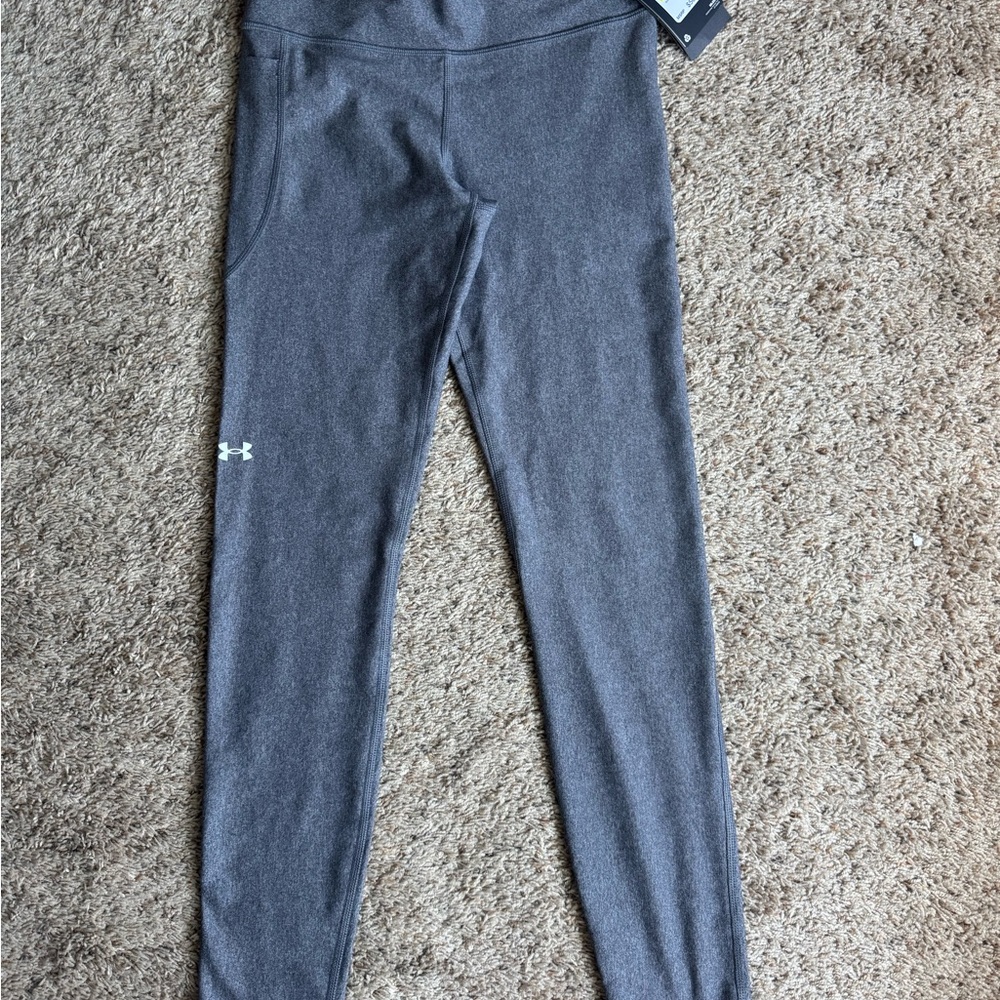 Under Armour HeatGear Mid-Leg Leggings | Athletic | Workout | Athleisure